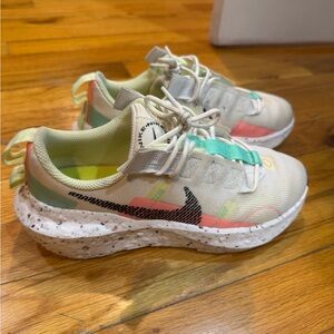 Preowned Nike sneakers